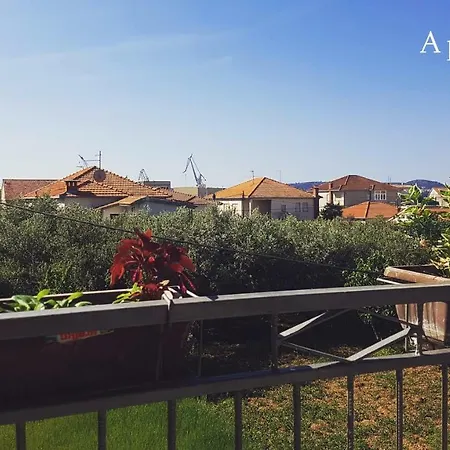 Lorenc Apartment