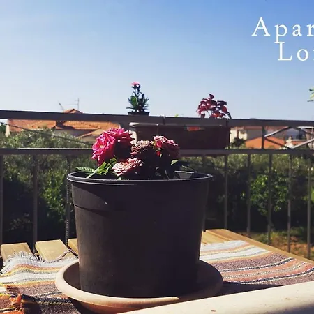 Lorenc Apartment *